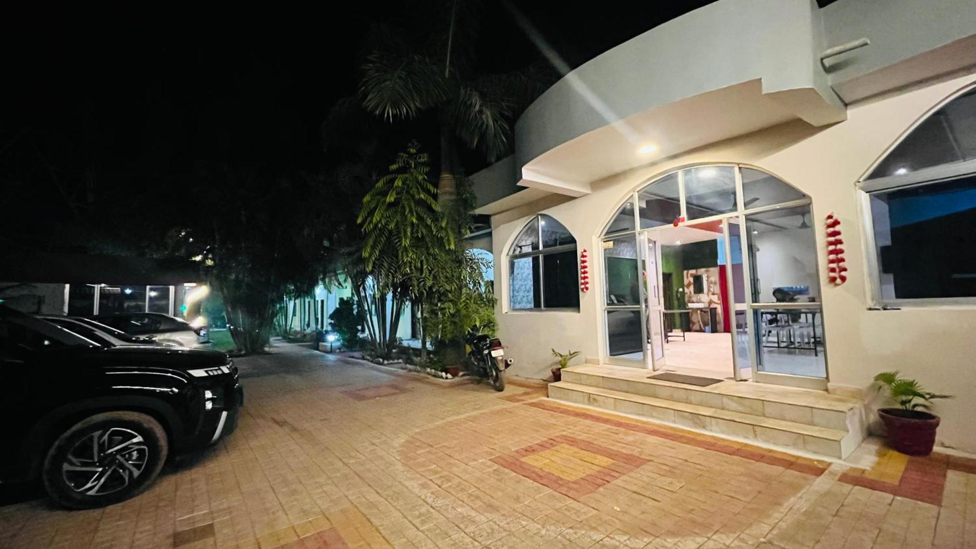 Hotel Jungle Palace Resort Umariā Eksteriør billede