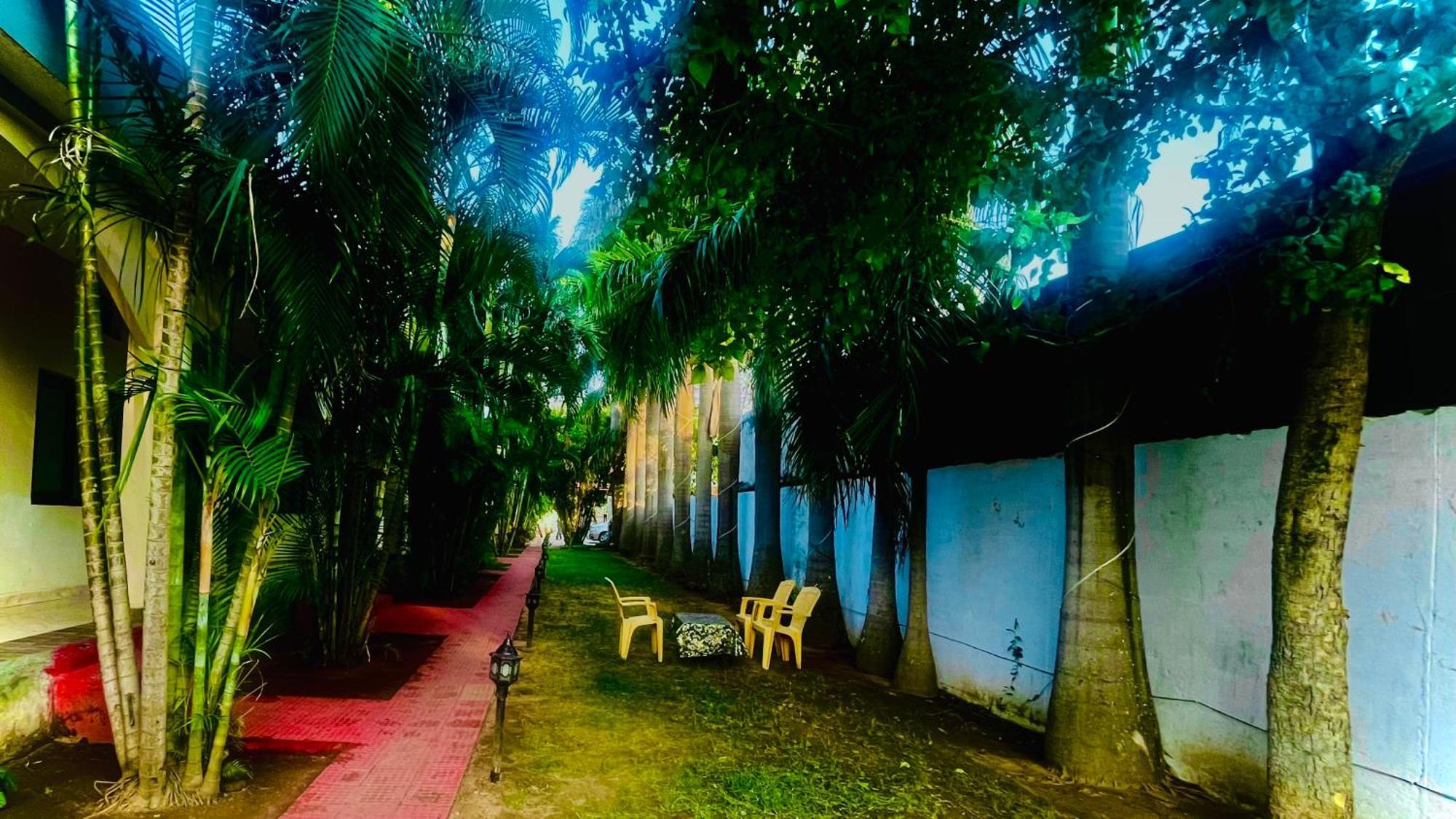 Hotel Jungle Palace Resort Umariā Eksteriør billede